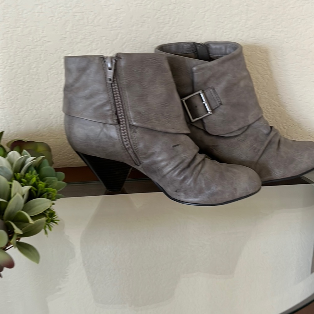 Style & Co ankle boots